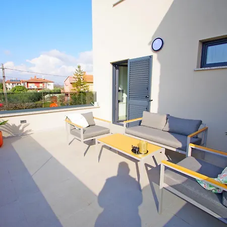 Renovated Istrian House Near Fazana * Valbandon